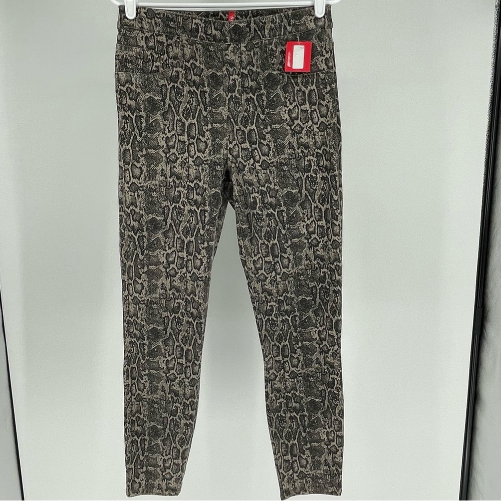 SPANX Snake Print Leggings in Gray and Black - Picture 2 of 11